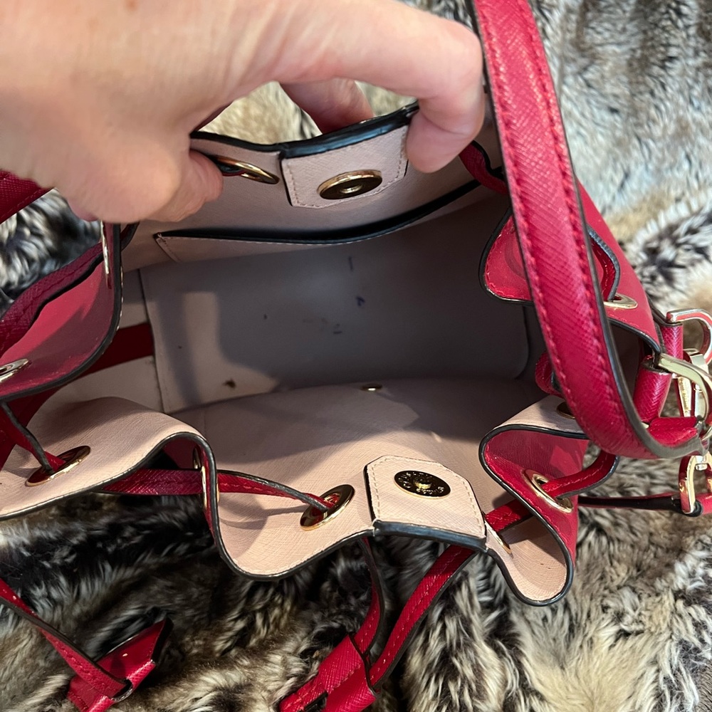 Michael Kors Bucket Bag - Picture 3 of 3
